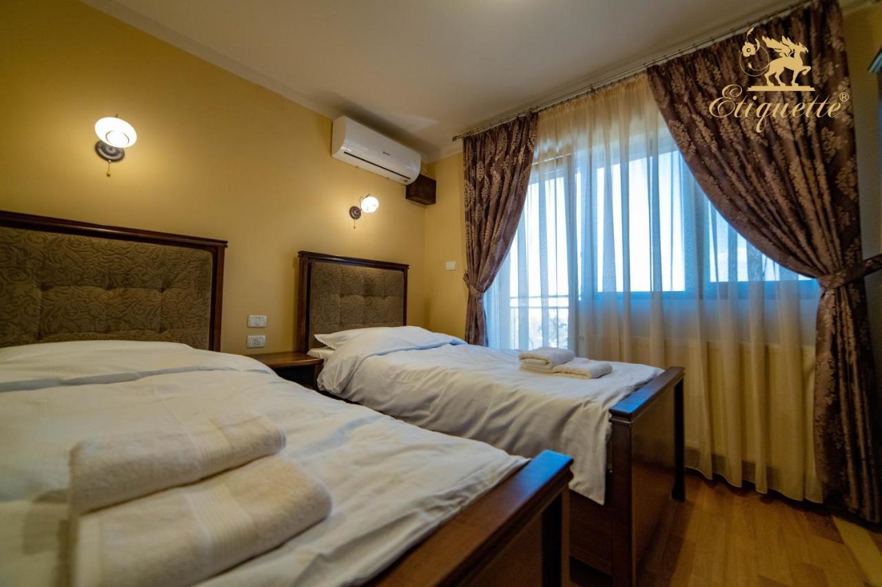 Villa Etiquette Дева Екстер'єр фото